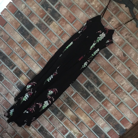 Beau Smocked Slip - Picture 7 of 7